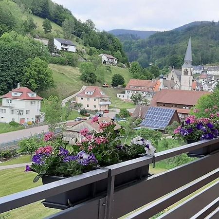 Steepleview House, Renchtalblick Apartment - Cozy & Serene Apartment For 2 Bad Peterstal-Griesbach Eksteriør bilde